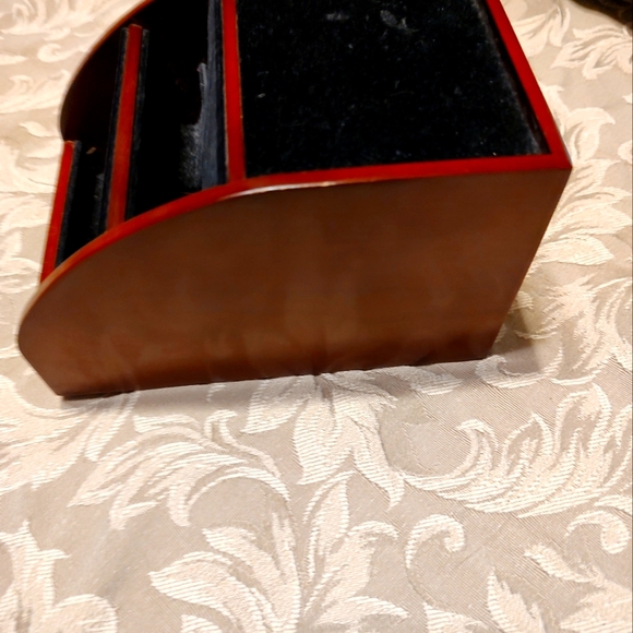 🍂 Nice Solid Wood Phone Charging Valet - Picture 3 of 8